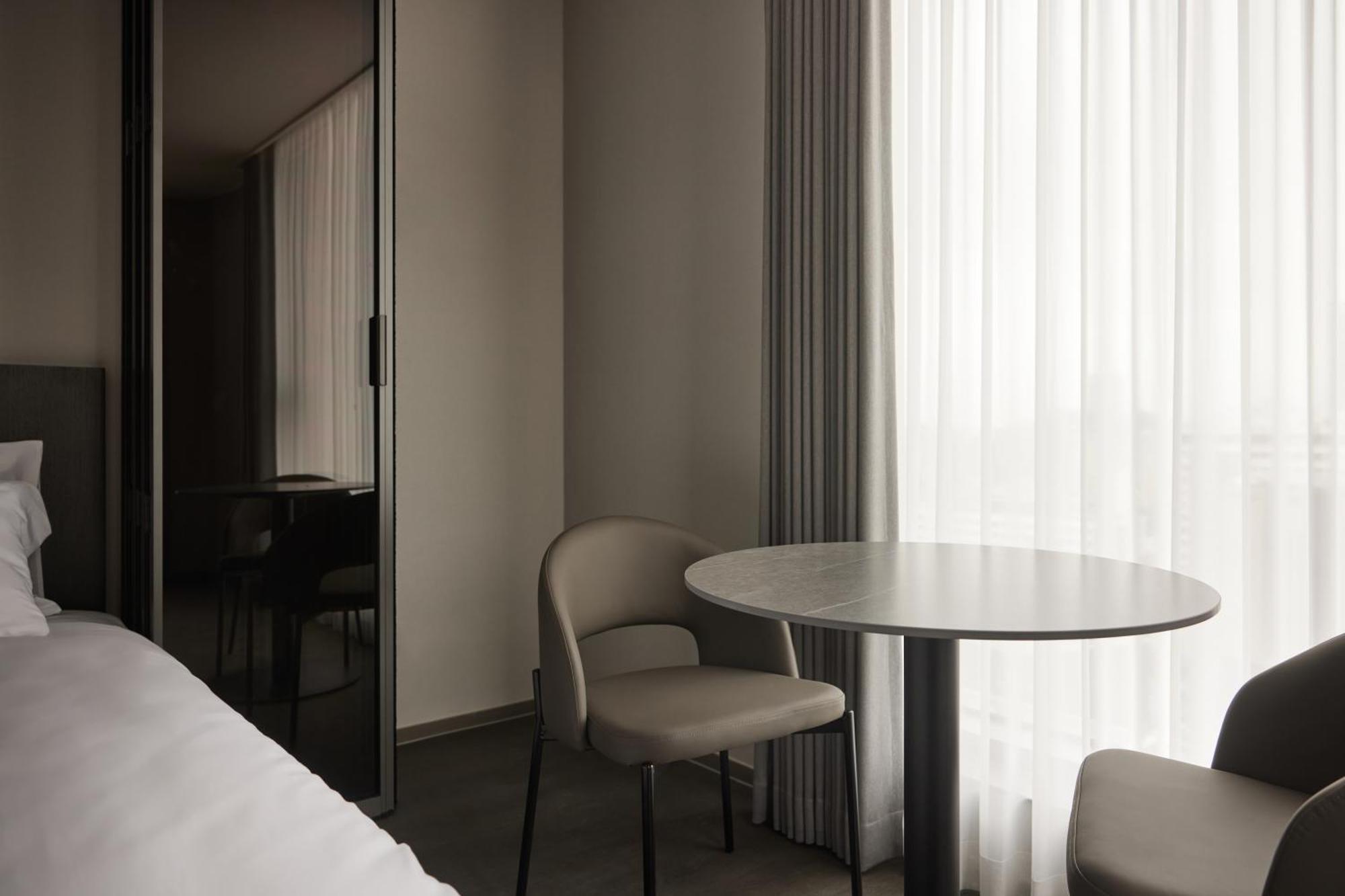 Homes Stay Myeongdong Seoul Bagian luar foto